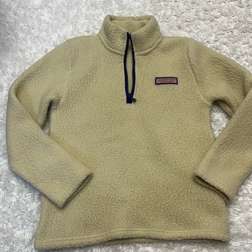 Vineyard Vines tan quarter zip sherpa youth medium EUC